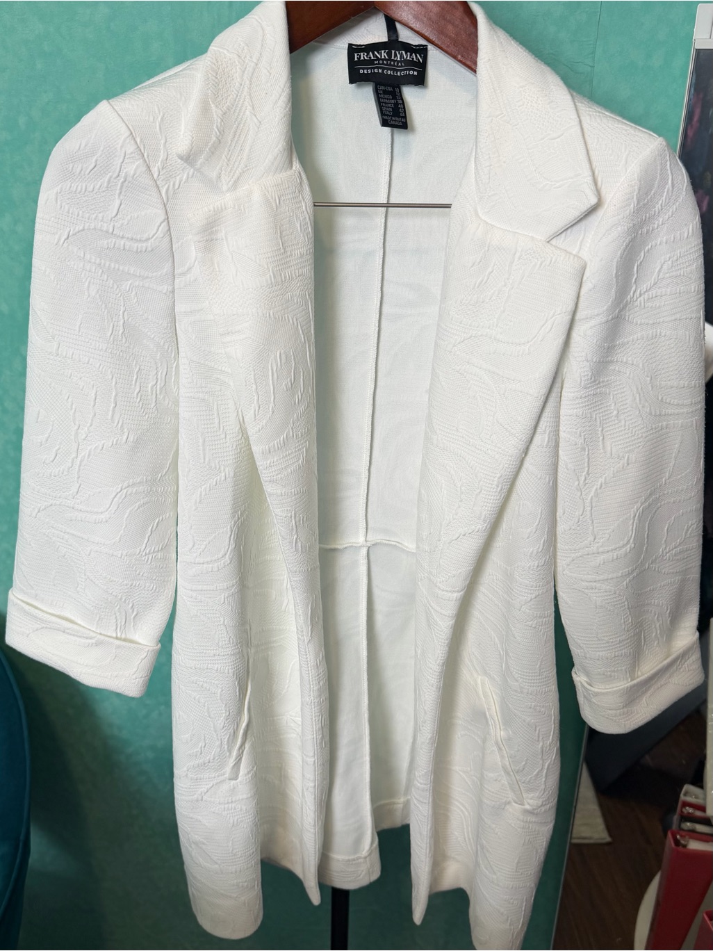 Frank Lyman Montreal Design Collection White Blazer